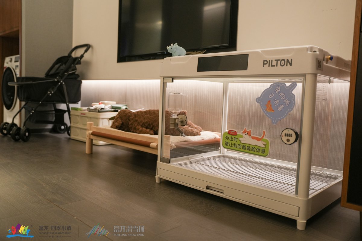 PILTON 宠物智能舱